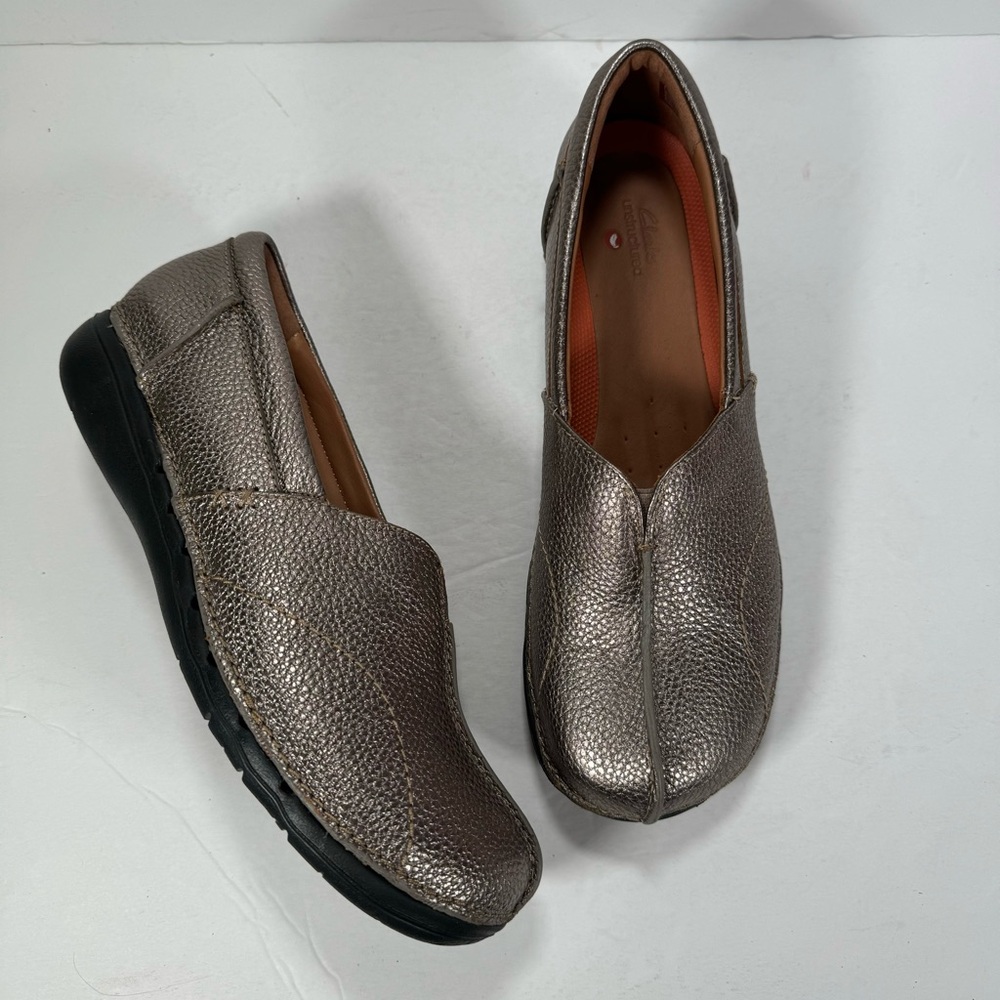 Clarks Un Loop Stride Pebble Metallic Leather Slip On Shoes Women Size 9M